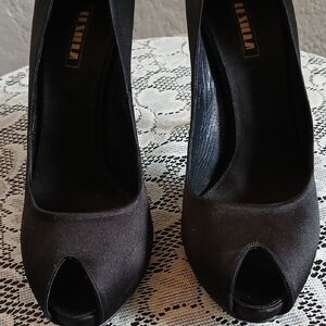 Sophisticated Black Evening High Heel Pumps